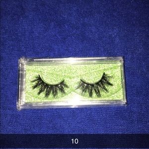 False lashes ❤️
